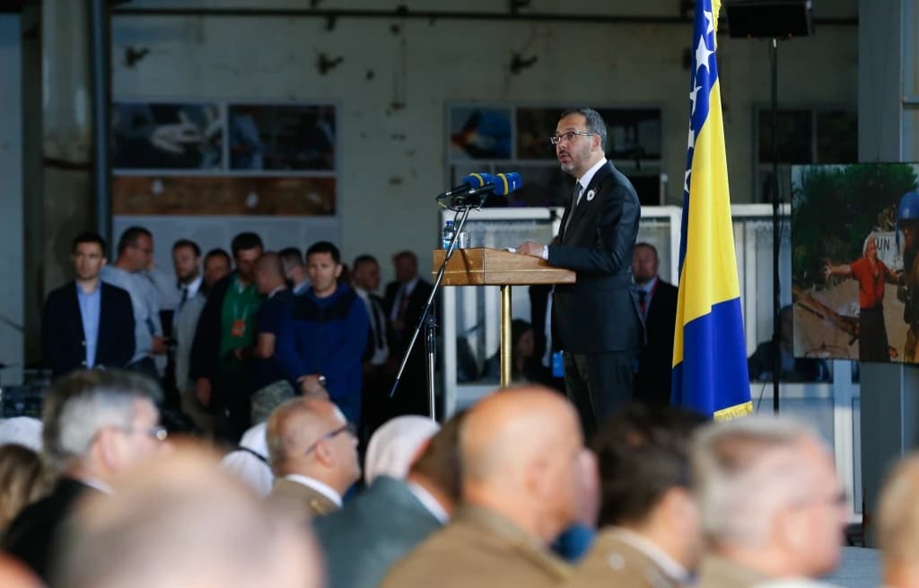 Turski ministar Kasapoglu u Potočarima: Svi smo danas ovdje porodice šehida