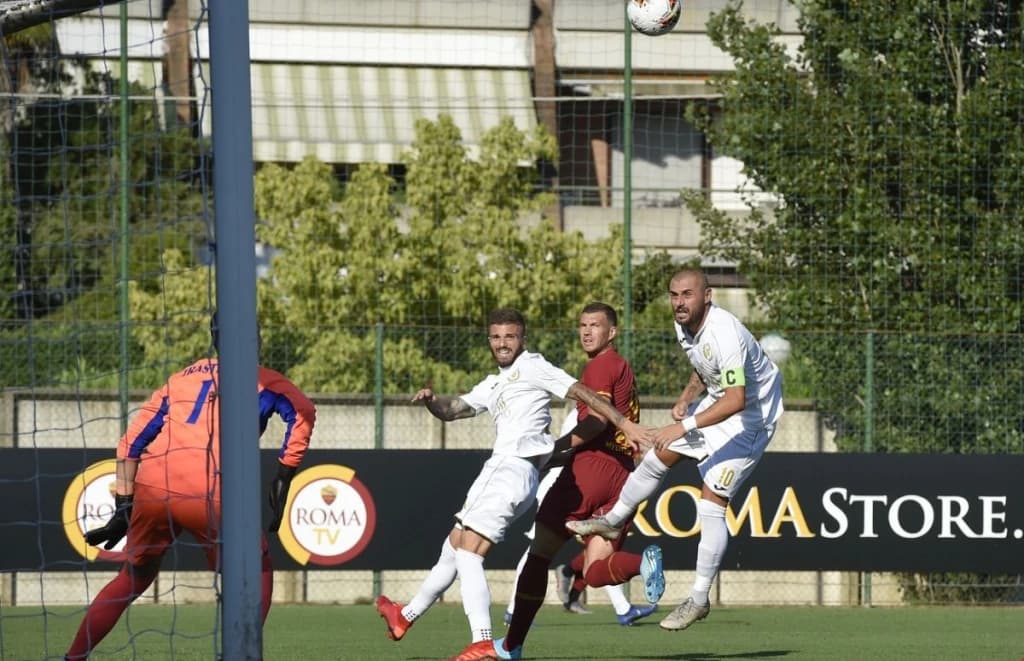Raspucani Zmaj: Edin Džeko u 3. minuti pogodio za vodstvo Rome 