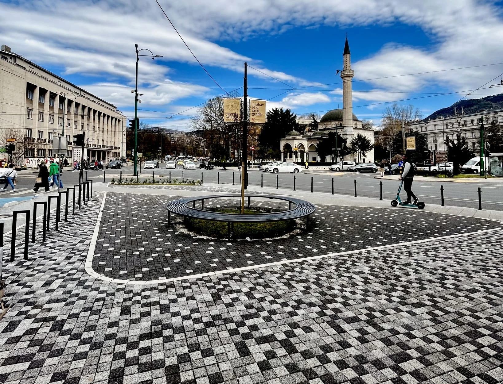 "Trg" ispred Sarajevo-šuma