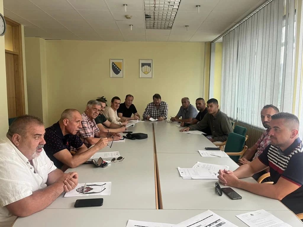 Sa radom počeo OFK Olimpik Novi Grad, zakazana i prozivka seniora