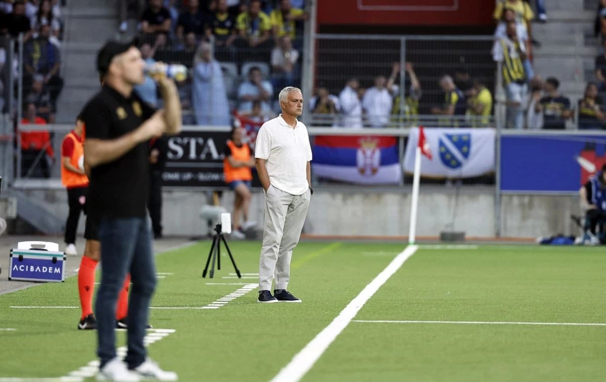 Jose Mourinho slavi Edina Džeku