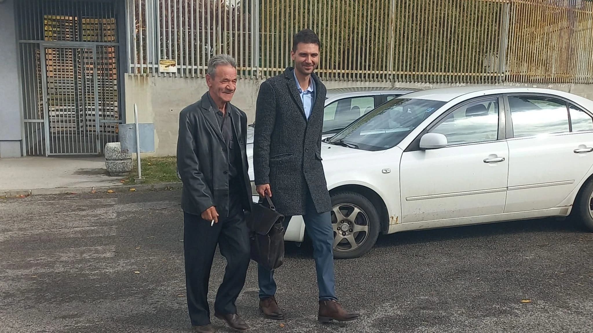Stojan Petrović (lijevo) s braniteljem Srđanom Marjanovićem