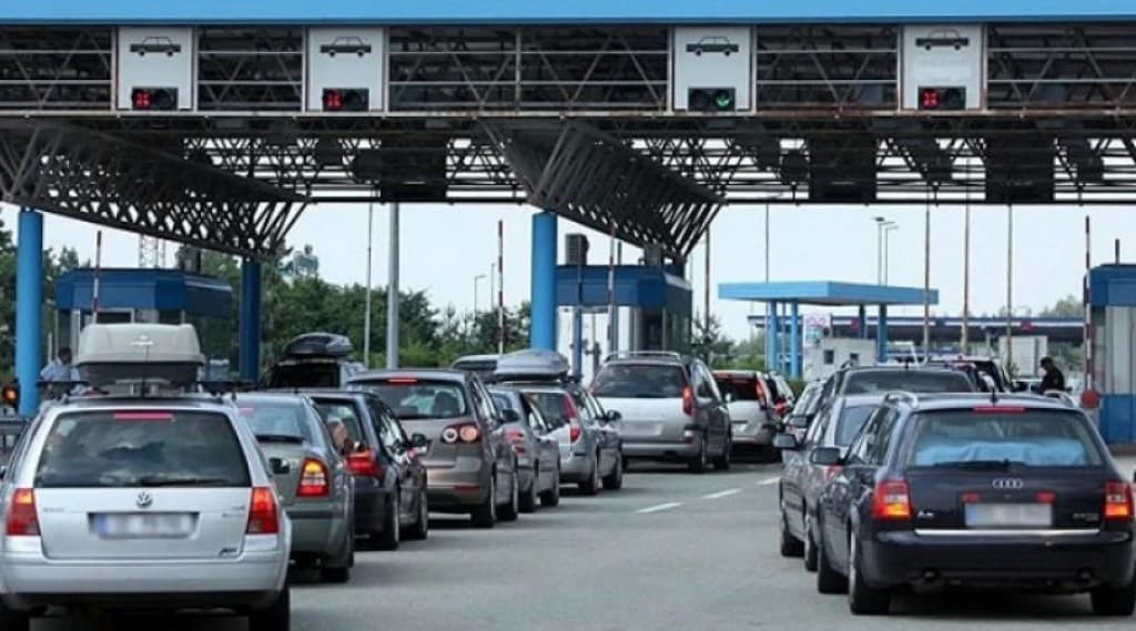 Pojačan intenzitet saobraćaja na putevima i graničnim prijelazima