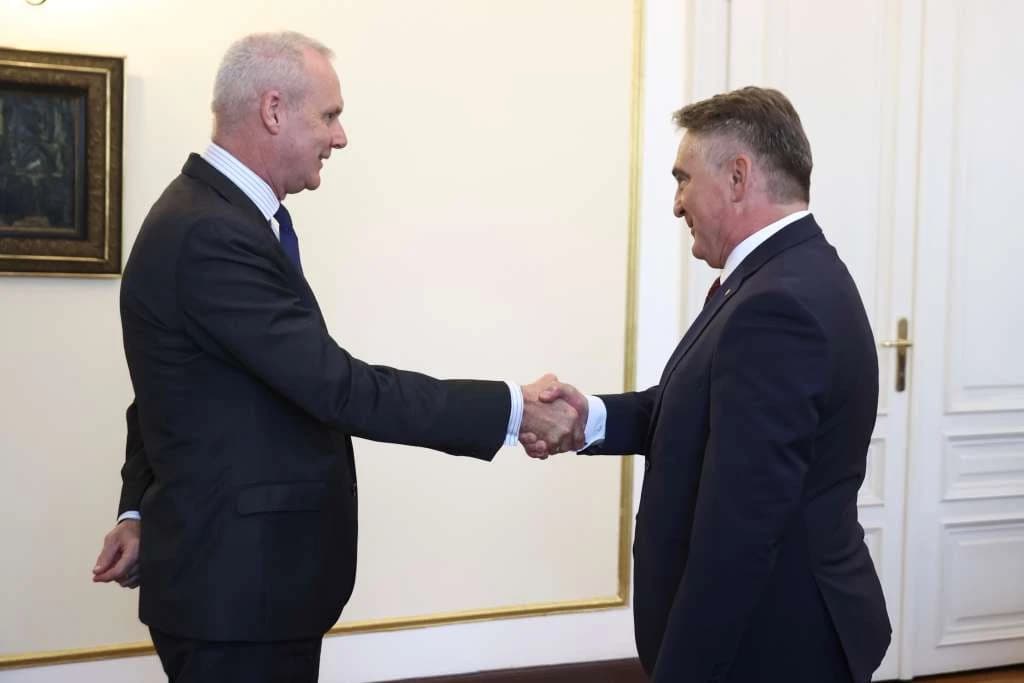 Ruge i Komšić