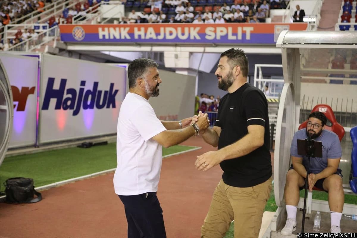 Radeljić (desno) imao zamjerki na suđenje i nakon meča protiv Hajduka
