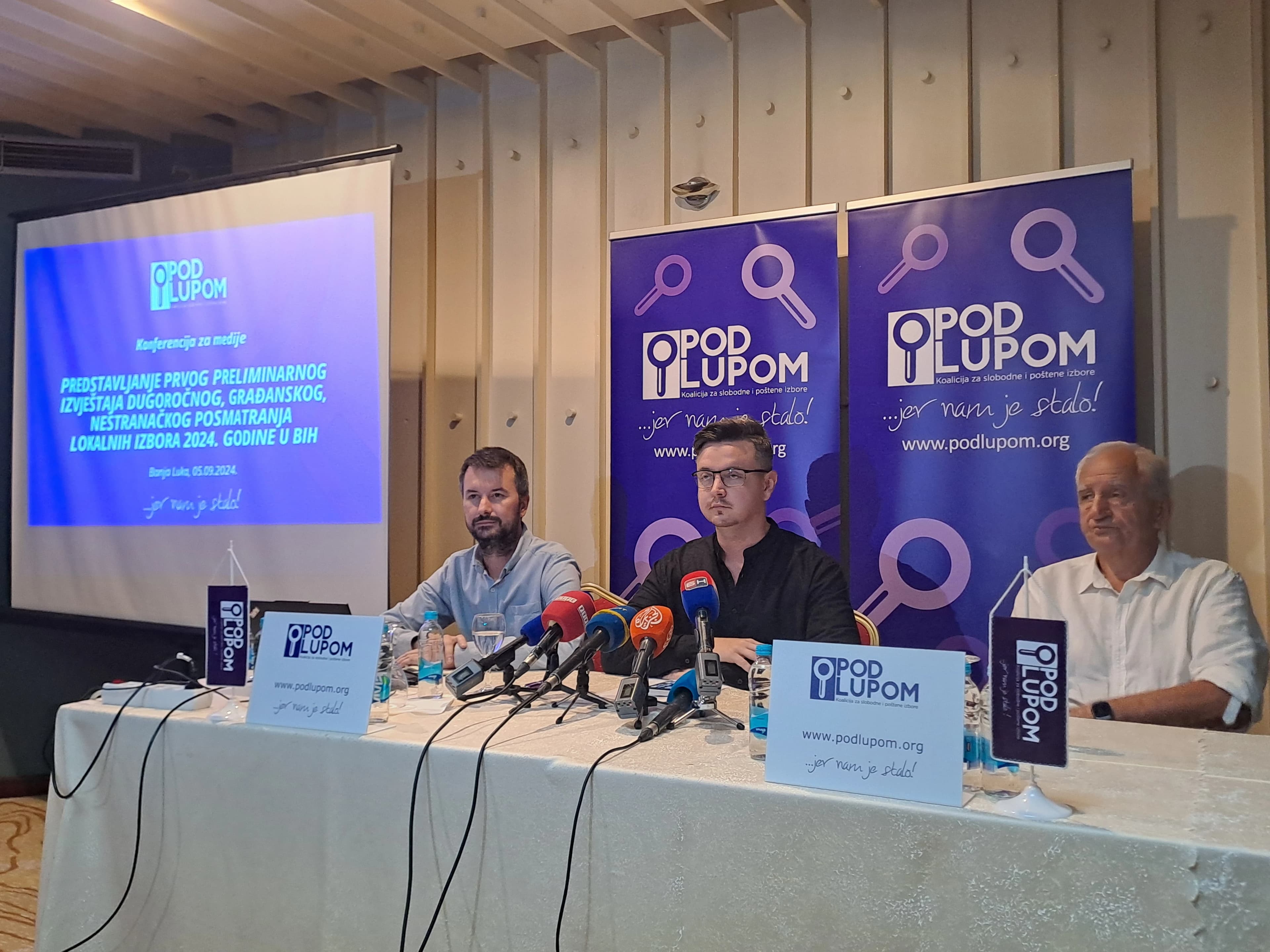 S press konferencije u Banjoj Luci