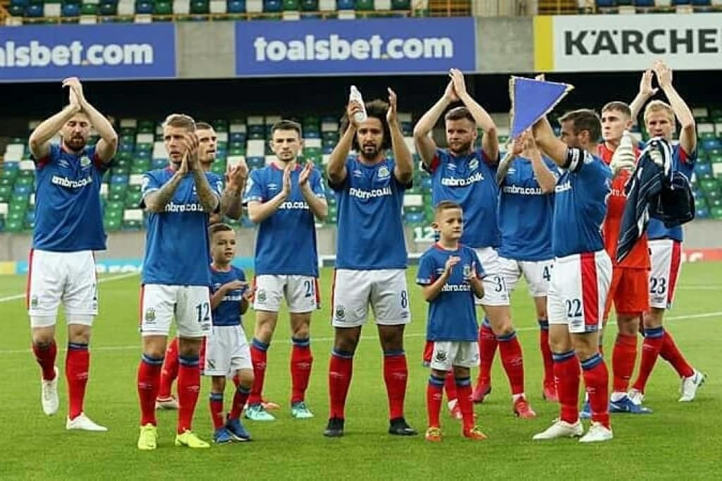 Evropska liga: Senzacija u Belfastu, poraz Rijeke u Belgiji