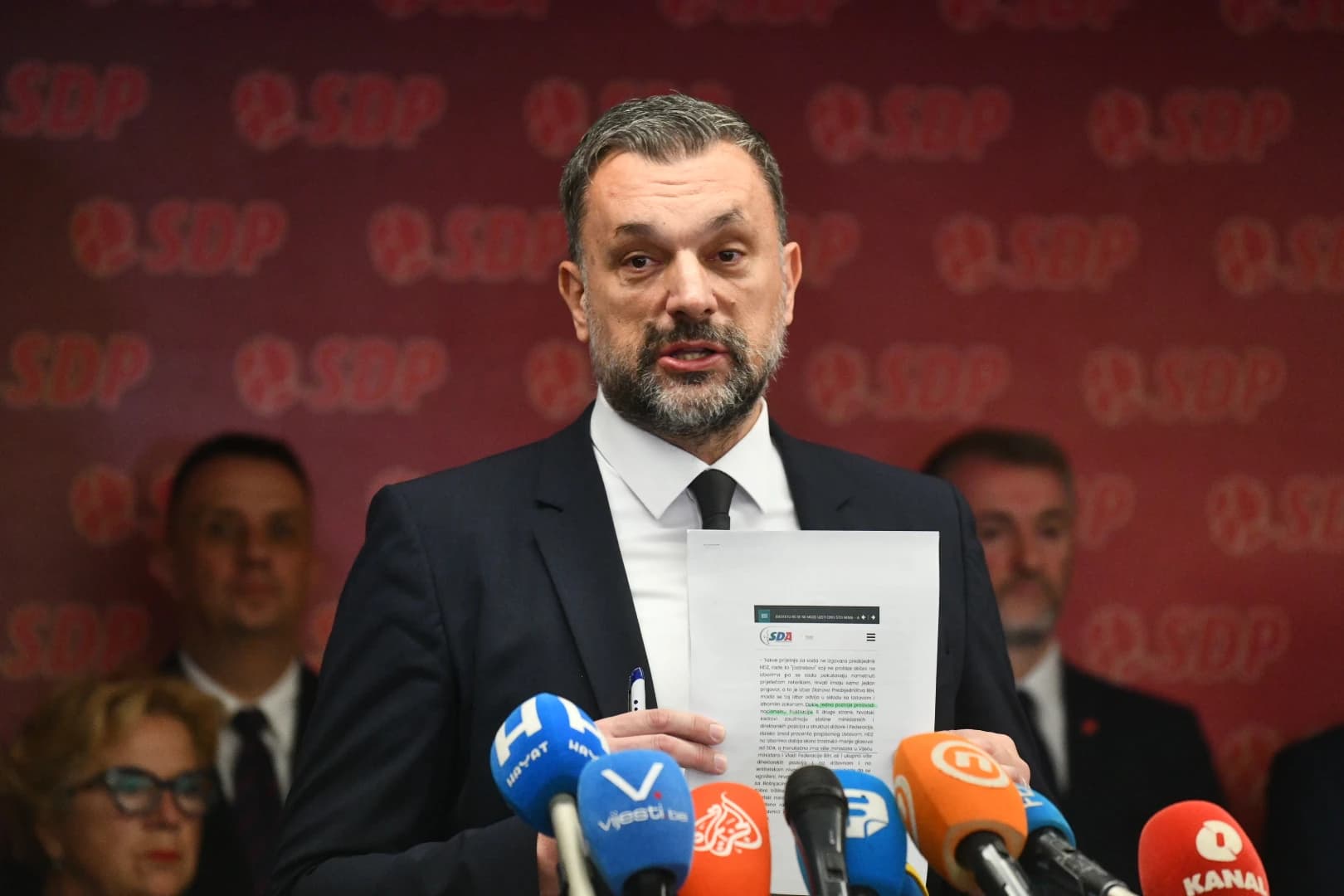 Elmedin Konaković