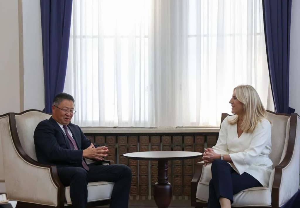 Miao Dake sa Željkom Cvijanović