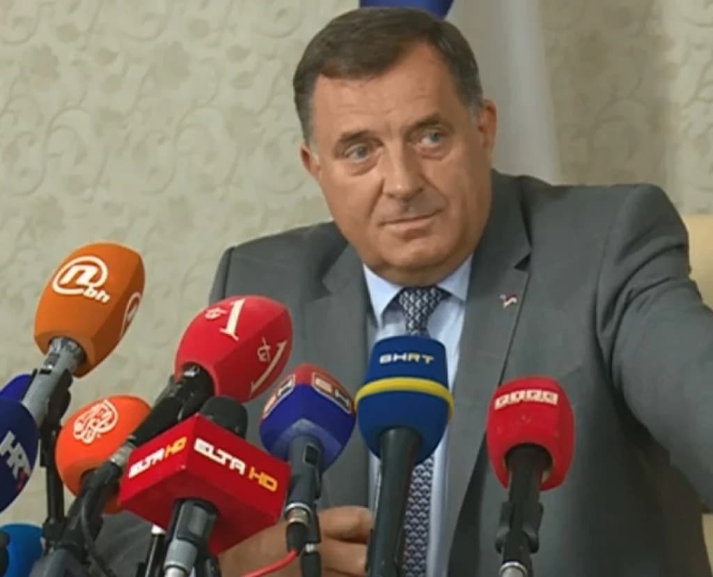 Dodik pojasnio zašto je povukao zahtjev za održavanje sjednice 