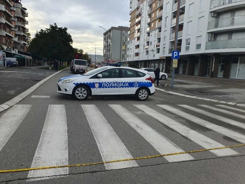 Na objektu Američkog kutka u Doboju ispisani grafiti "NATO zločinci napolje iz Srpske i "Smrt Americi"
