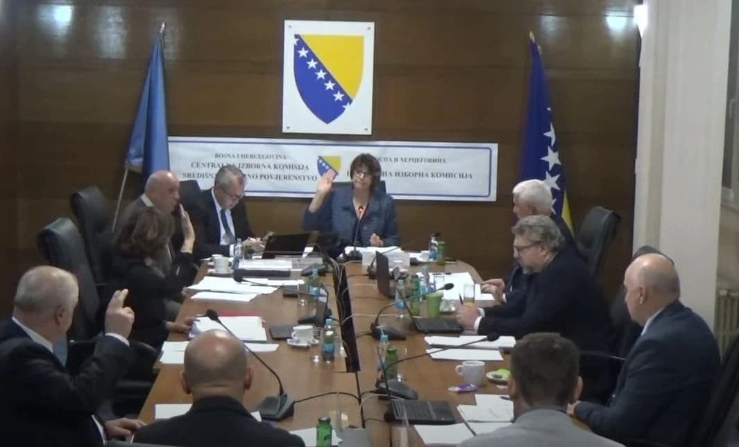 S jedne od sjednica CIK-a