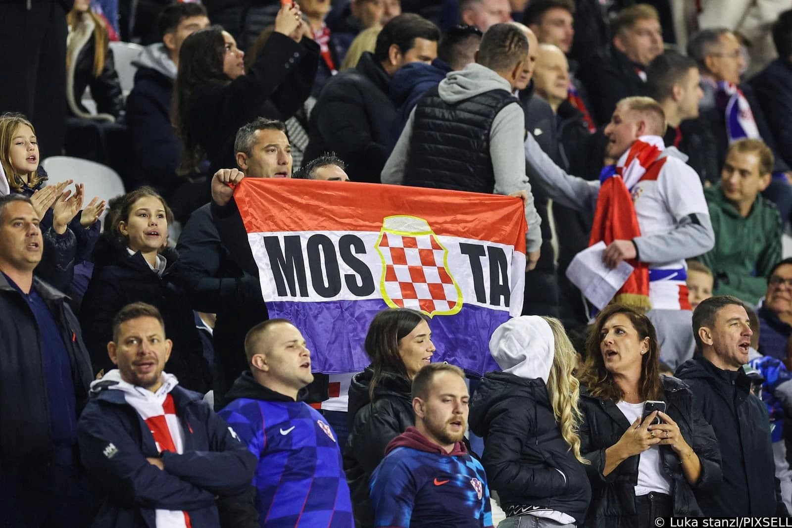 Navijači Hrvatske u Splitu