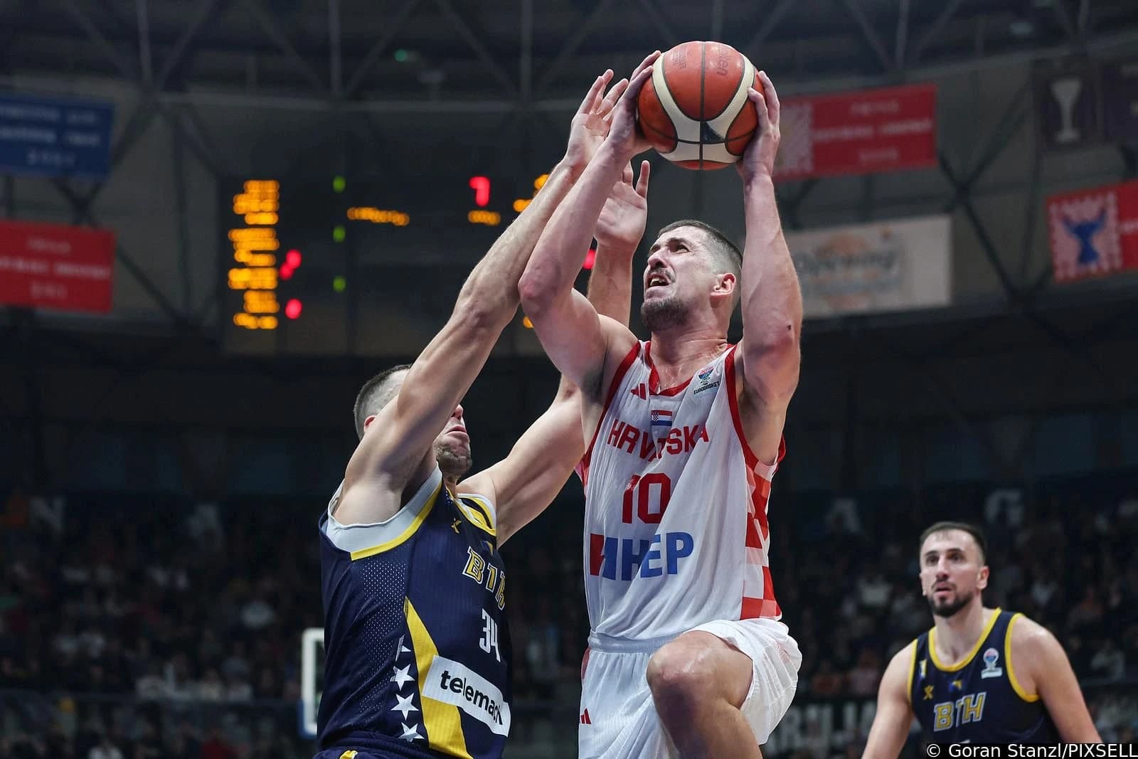 Filip Bundović postigao 12 koševa