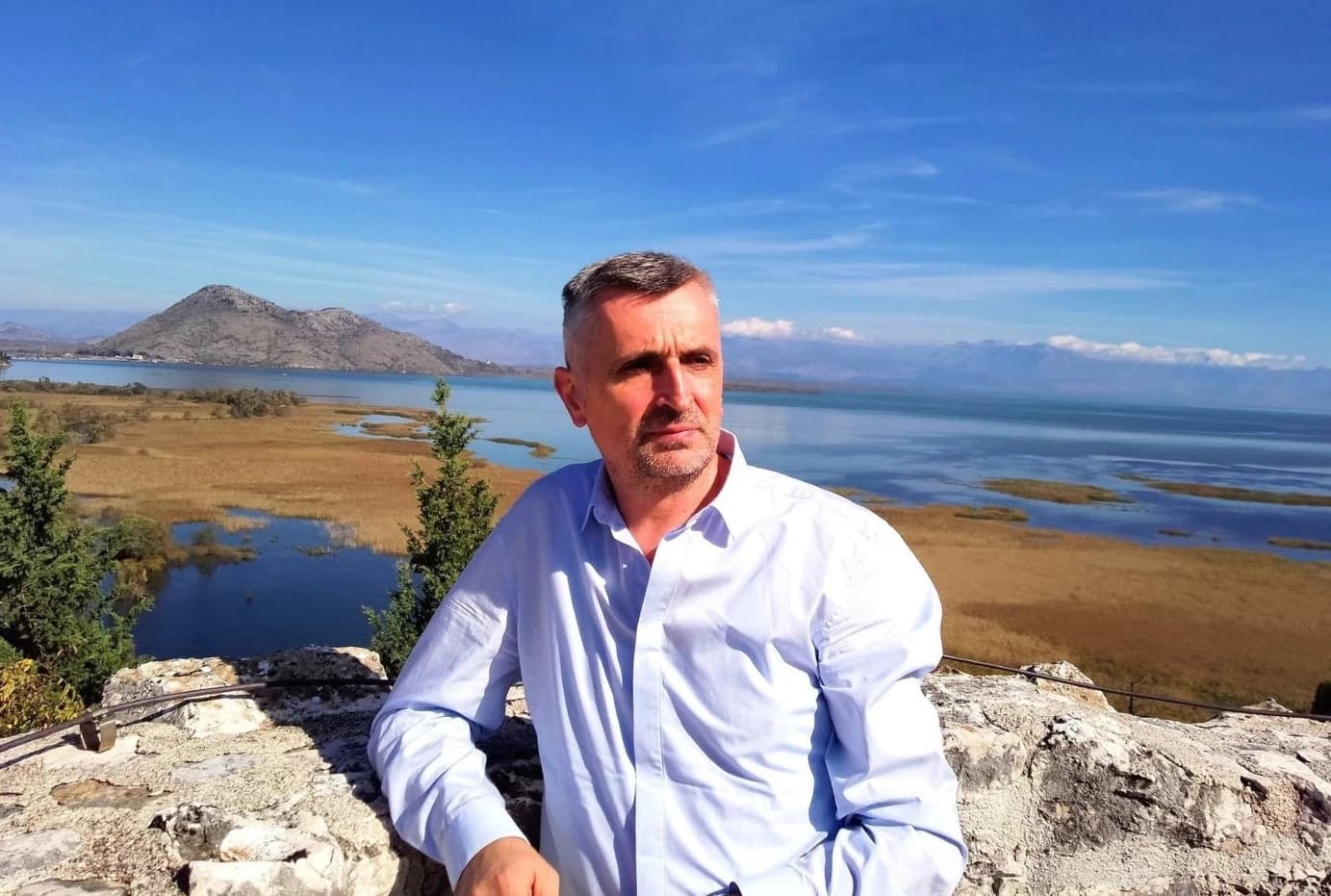 Boris Kastel, rođeni Trebinjac koji stvara u Crnoj Gori, a Hrvatska i Slovenija mu objavljuju knjige: Mi smo isti ljudi!
