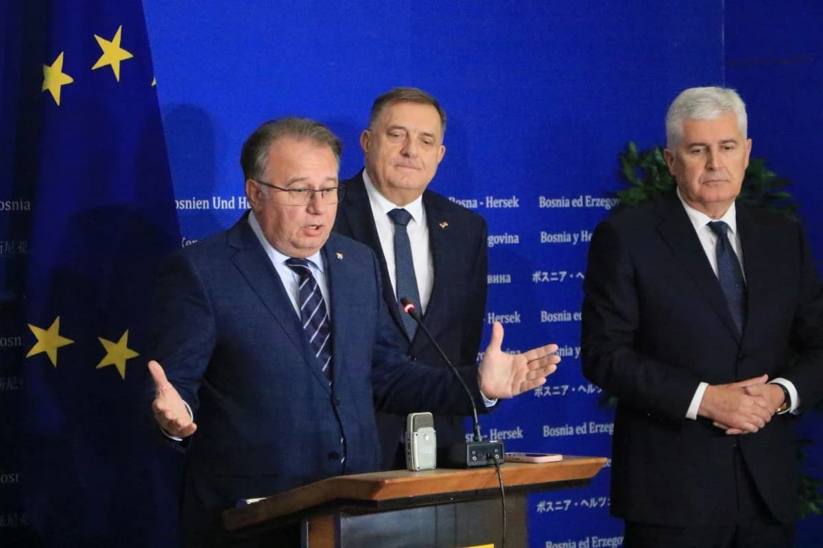 Nermin Nikšić, Milorad Dodik i Dragan Čović