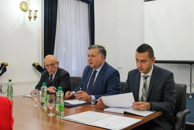 Komisija za saradnju s NATO-om: Salko Beba, Josip Brkić i Aleksandar Goganović