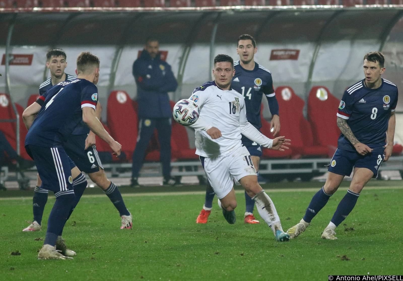 Luka Jović vuče ključne poteze u Zvijezde 09