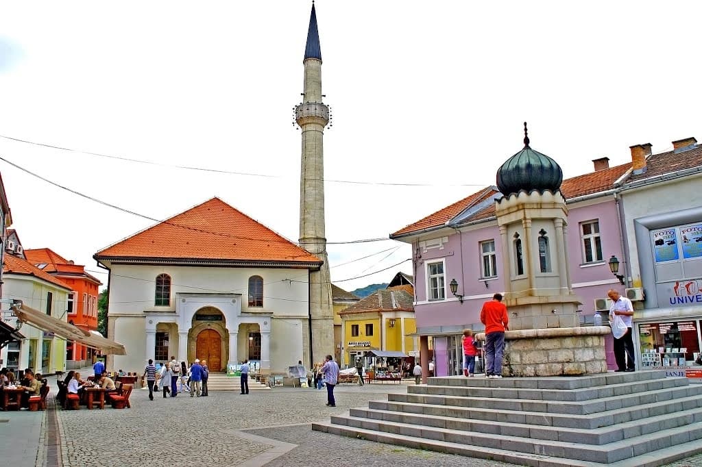Gradu Tuzla 2.000 bosansko-turskih rječnika