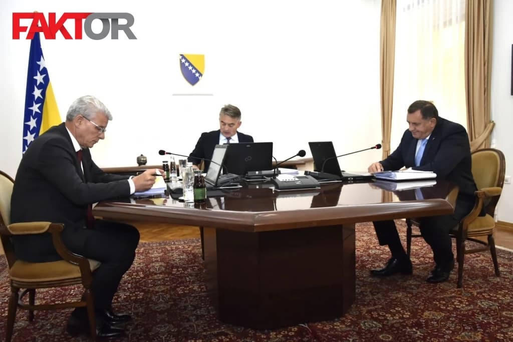 Predsjedništvo BiH 8. oktobra na ceremoniji polaganja kamena temeljca za autoput Sarajevo - Beograd