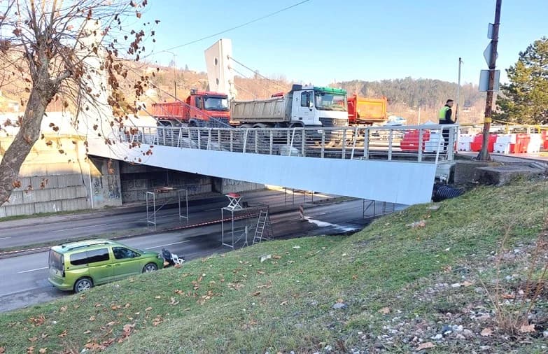Nadvožnjak u Tuzli