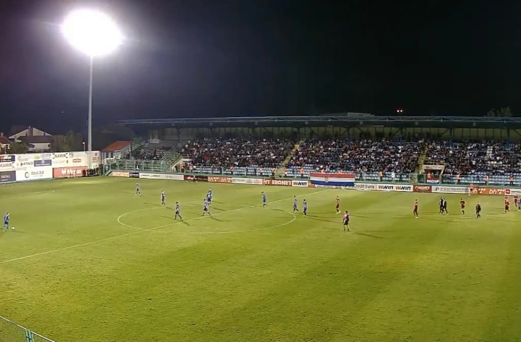 Igrač Sarajeva pogođen s tribina, utakmica nastavljena, golčina Enina