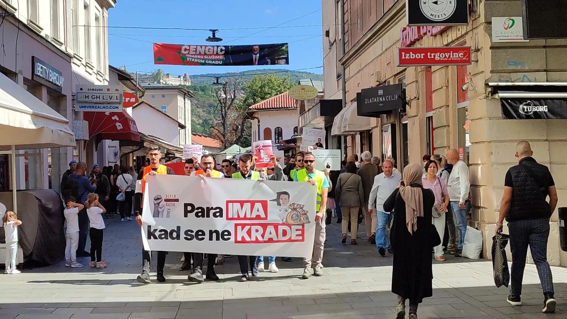 Grupa mladih je prošle godine izlazila na proteste