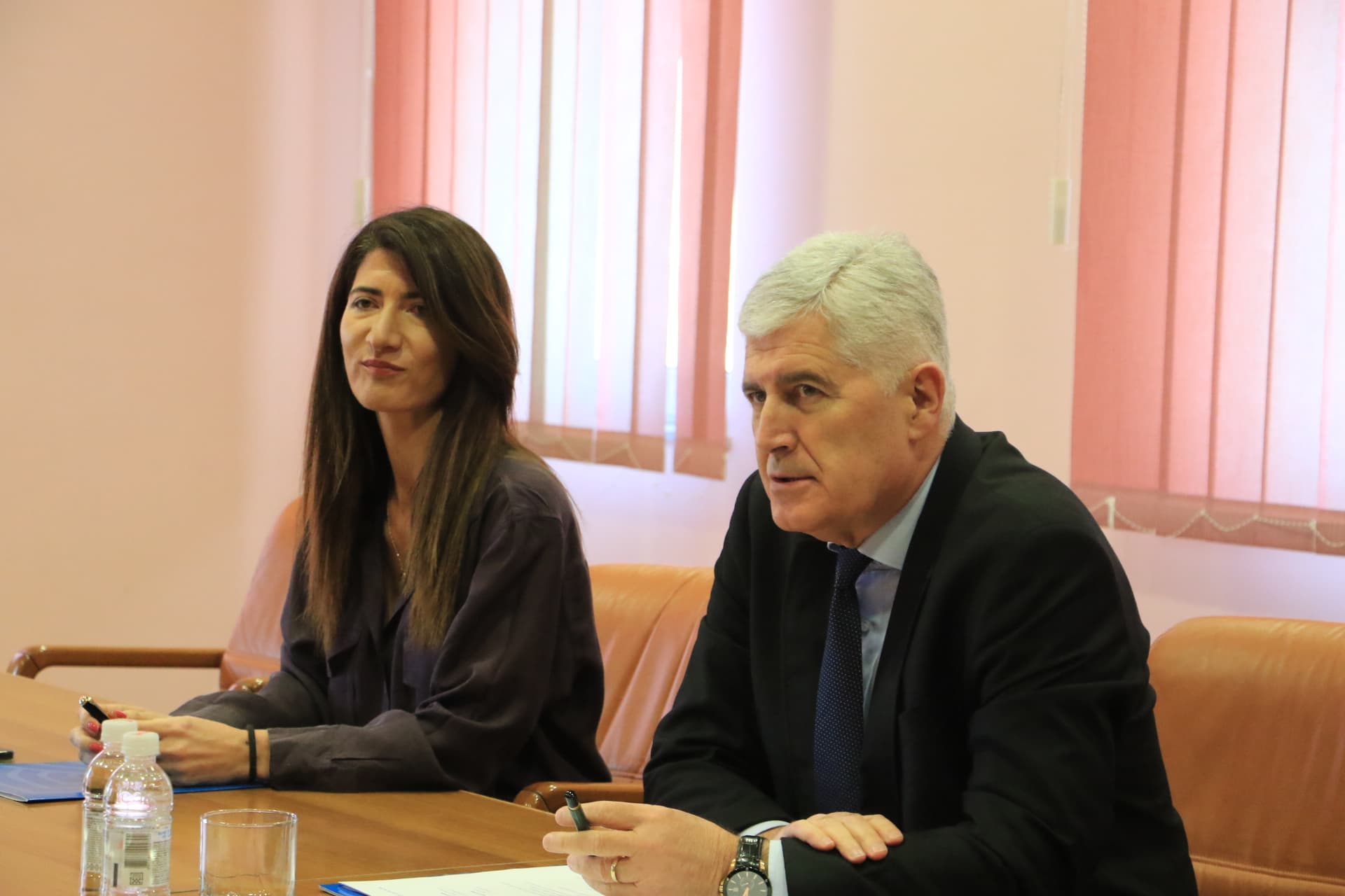 Sastanak u Mostaru, HDZ, Trojka
