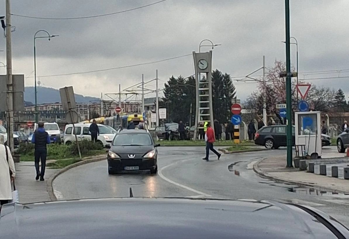 Obustavljen je tramvajski saobraćaj