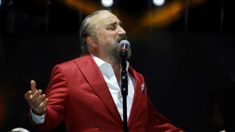 Dao je značajan doprinos turskoj narodnoj muzici
