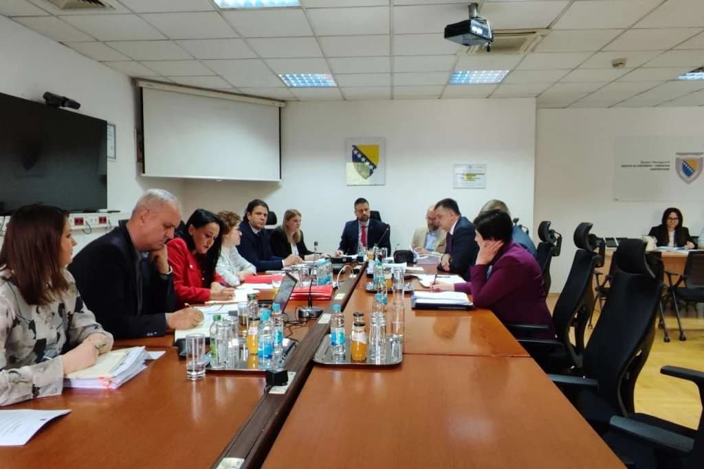 UO UIOBiH