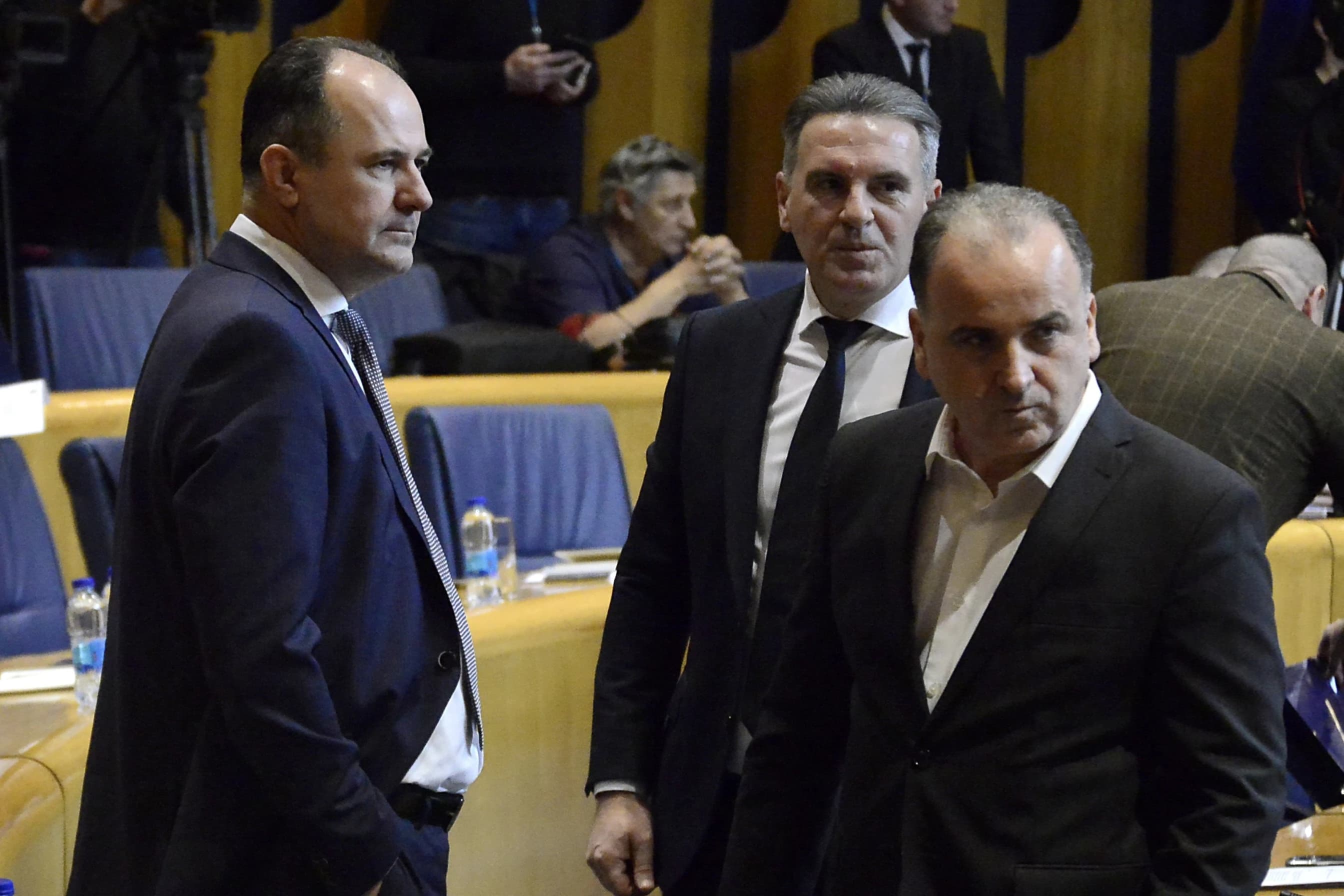 Osam delegata napustilo sjednicu