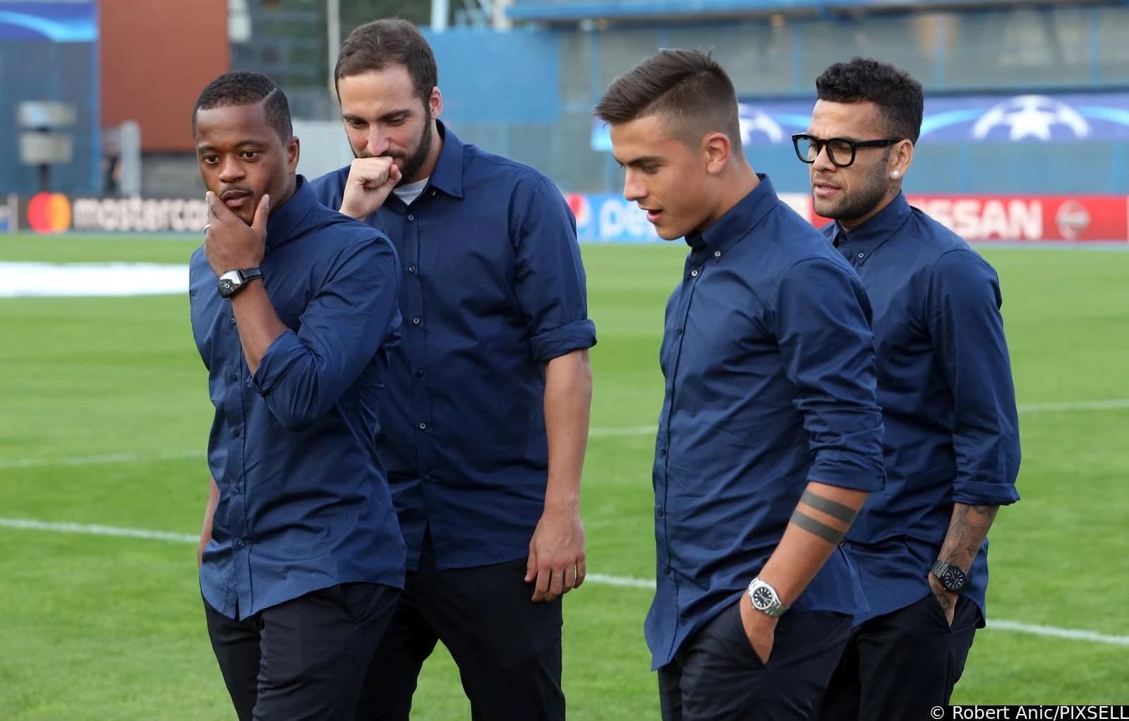 Evra (lijevo) prije šest godina završio fudbalsku karijeru