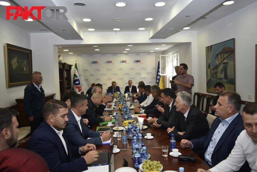 Počela prva sjednica novog saziva Predsjedništva SDA