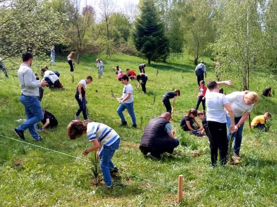 Osnovci uzeli učešće u akciji