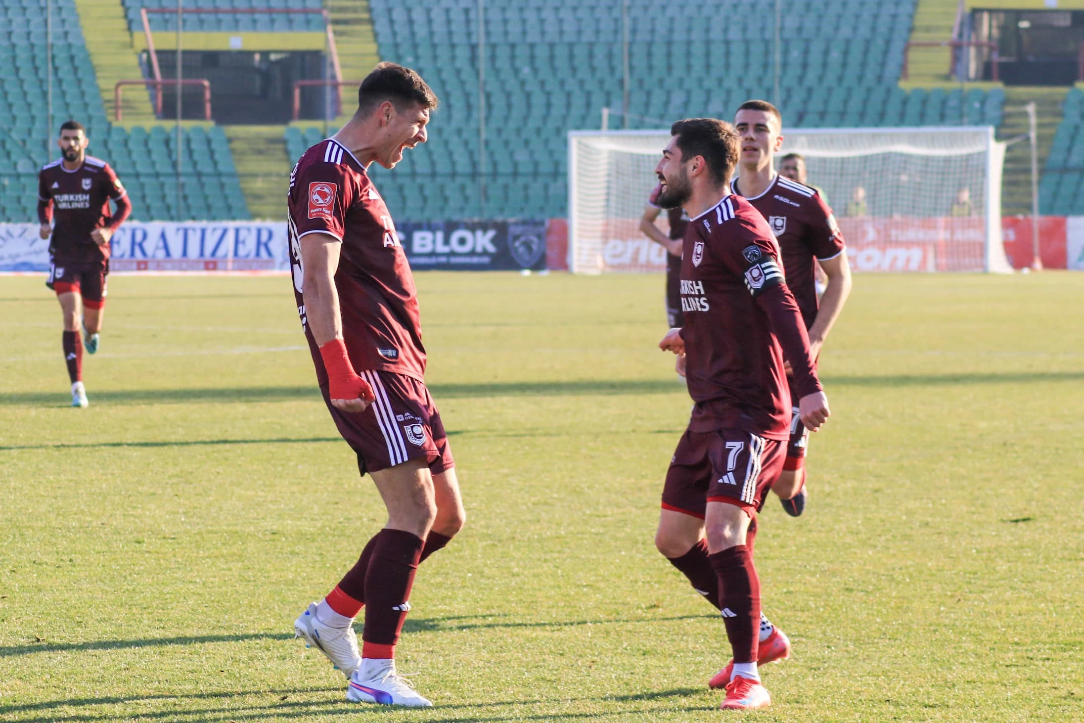 Bubanja (lijevo) je postao nezamjenjiv u veznom redu Sarajeva