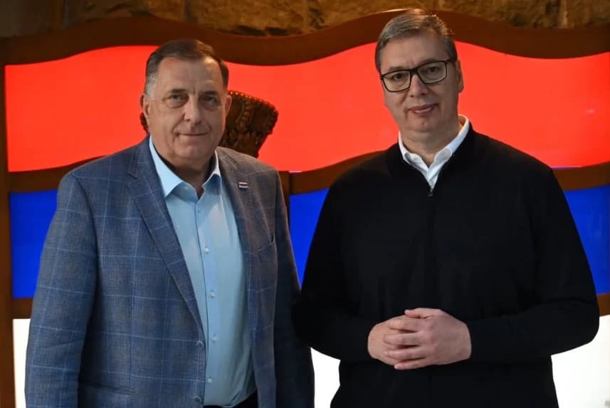 Fotografiju sastanka objavio Vučić