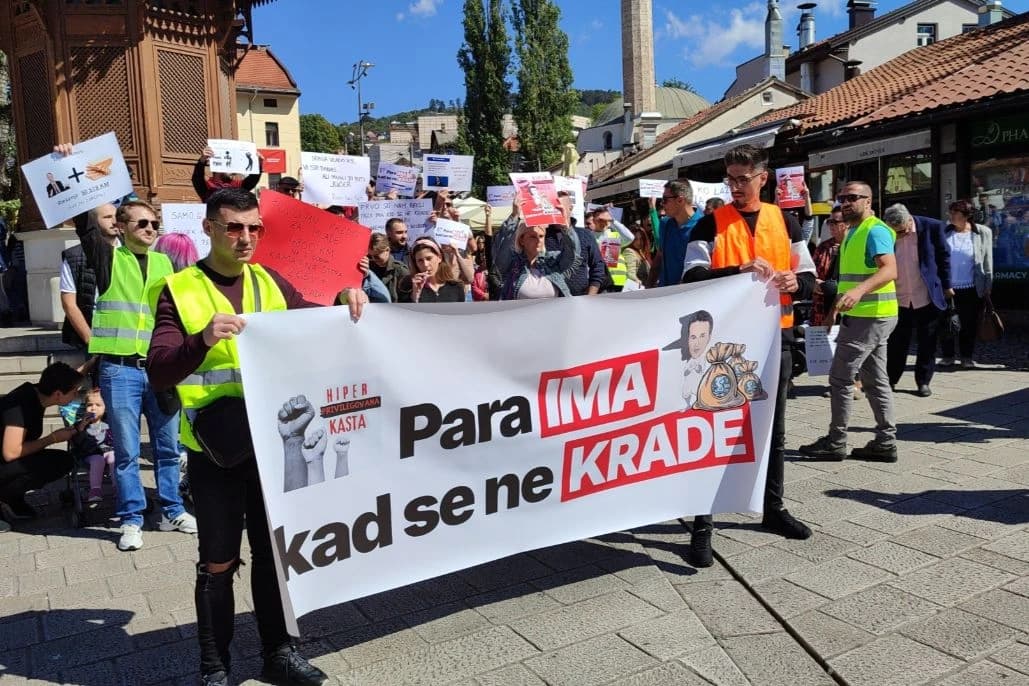 Mladi su u nekoliko navrata protestovali