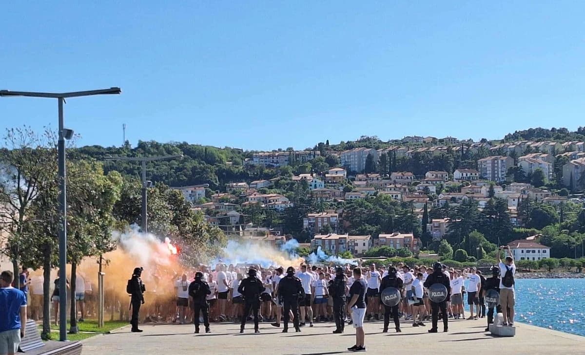 Manijaci prave sjajnu atmosferu u Sloveniji