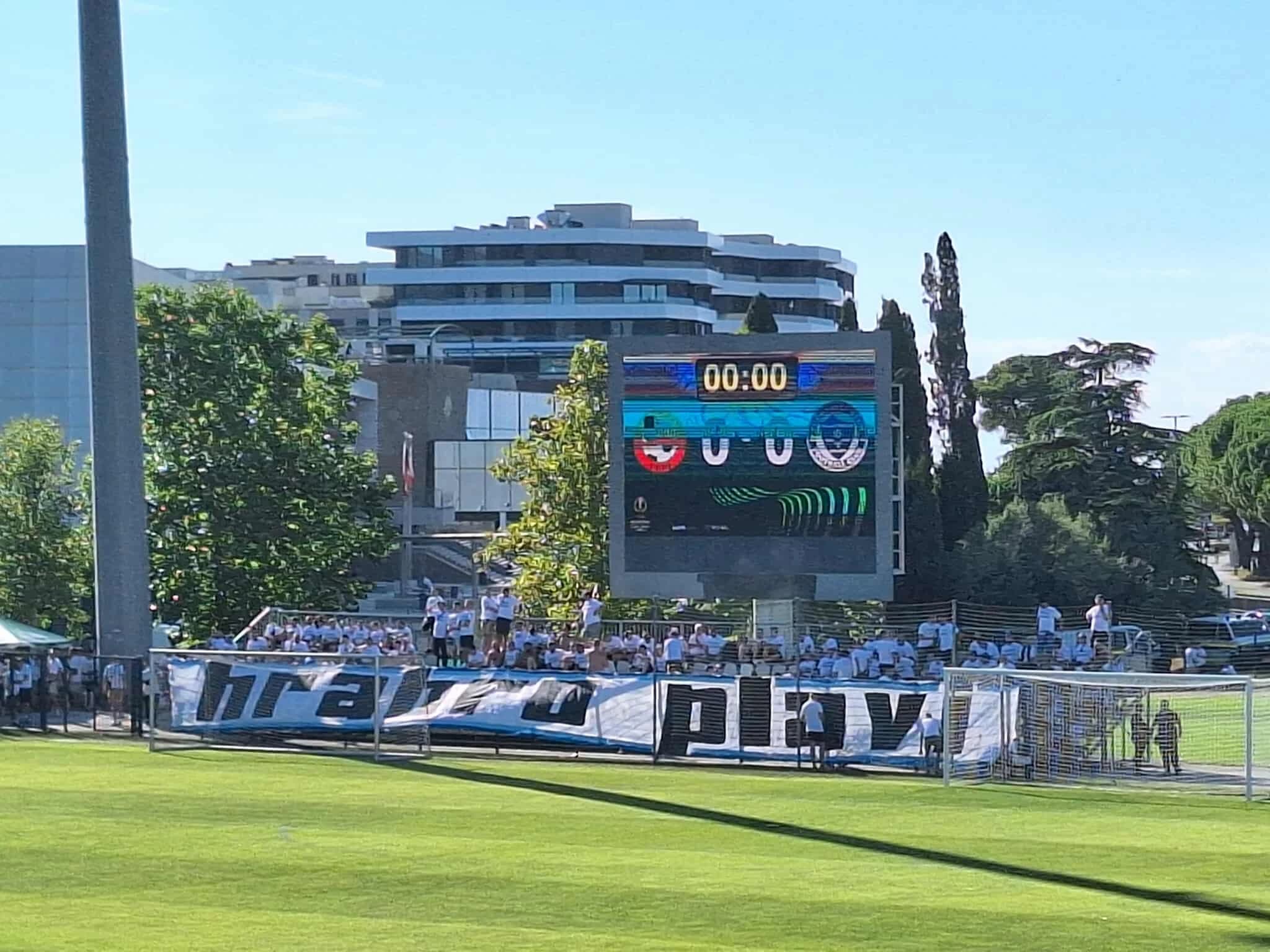 Navijači Želje na stadionu u Koperu
