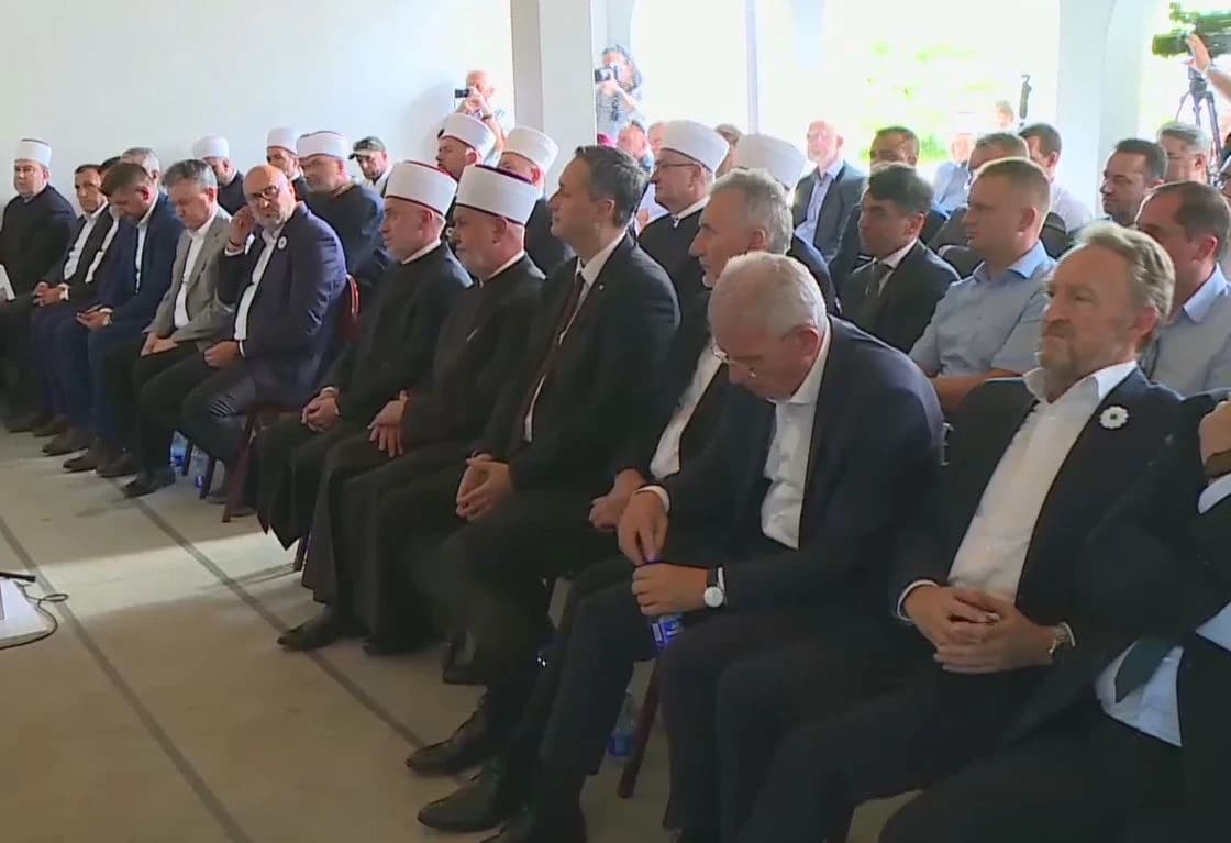 S komemoracije