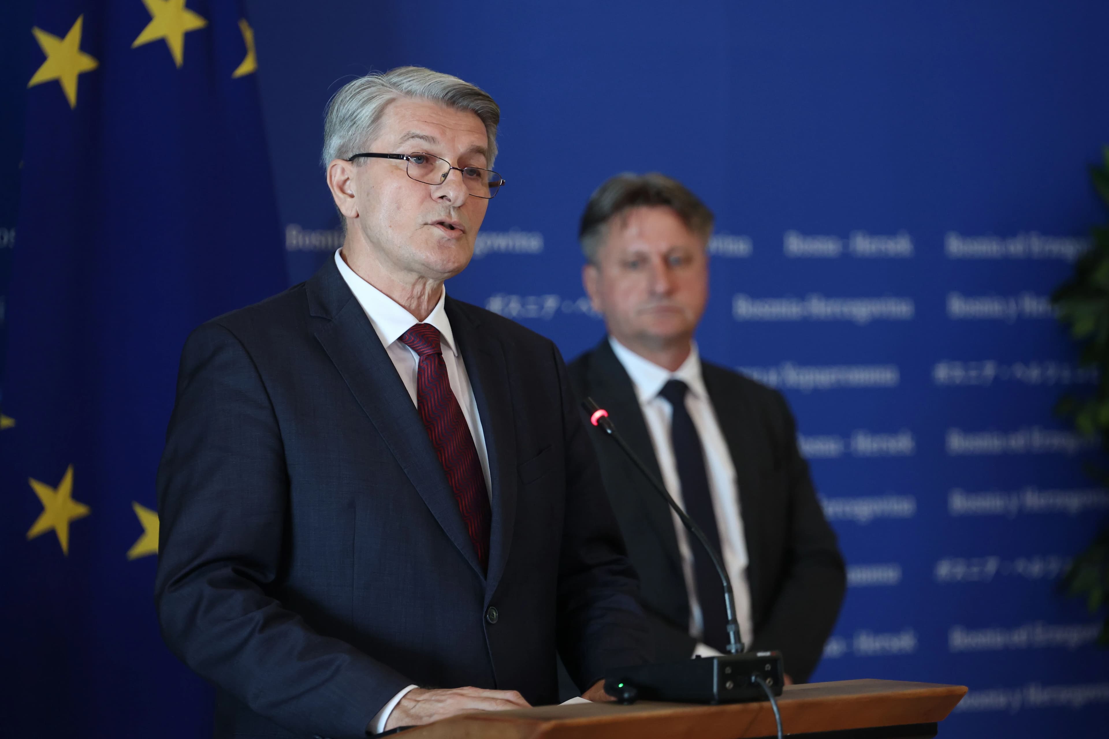 Šemsudin Mehmedović i Jasmiin Emrić