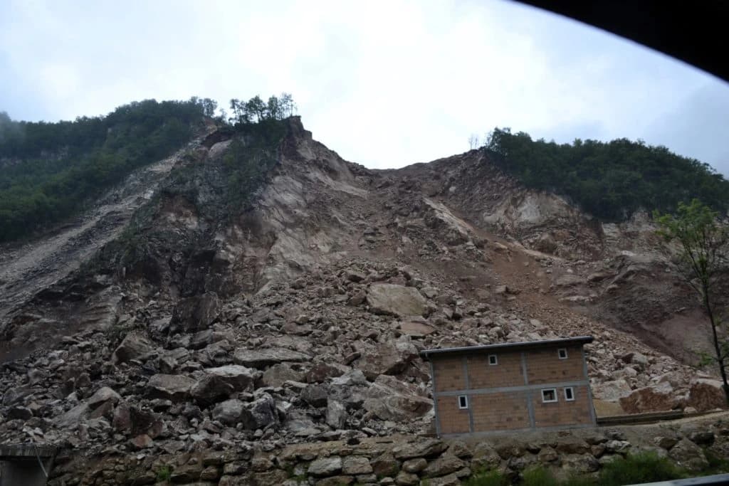 Klizište na Krupačkim stijenama