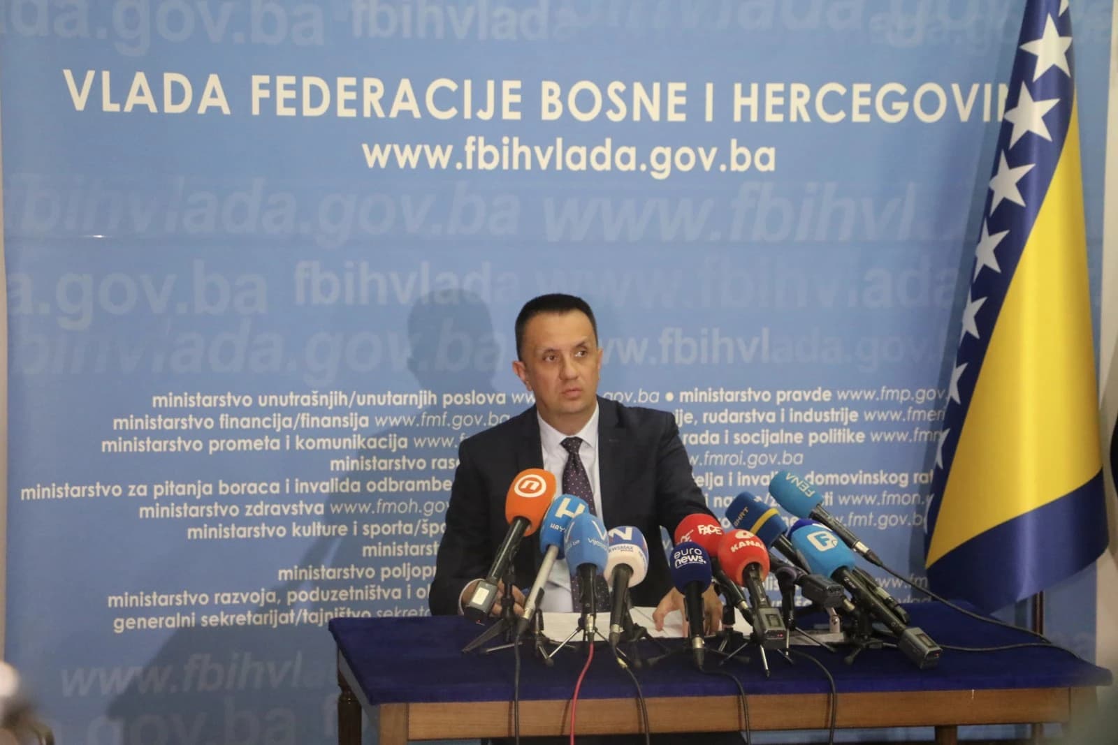 Vedran Lakić: Pokušavamo riješiti probleme
