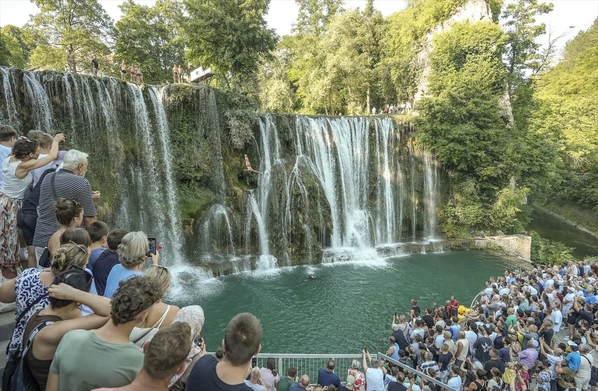 Skakači su se takmičili u tradicionalnom skakačkom stilu - lasta
