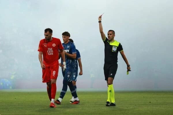 Gigović u petak pokazao pet crvenih kartona