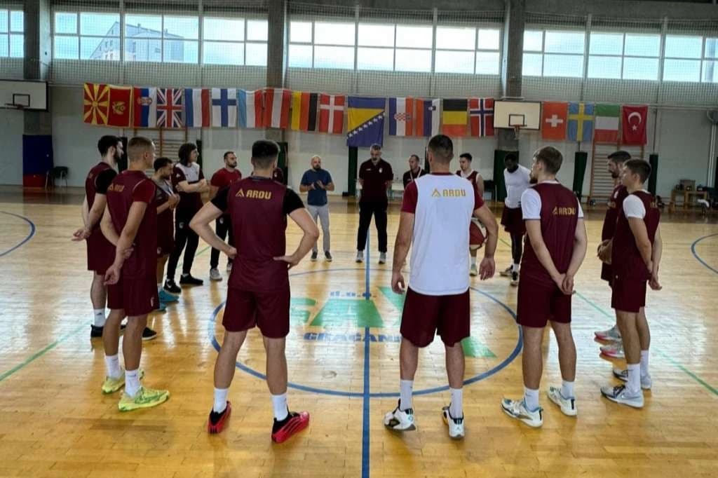 Studenti vrijedno rade na Vlašiću
