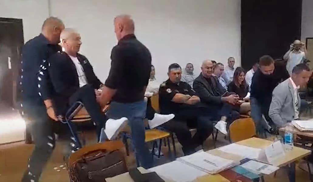 Miroslava Borojevića doslovno iznijeli