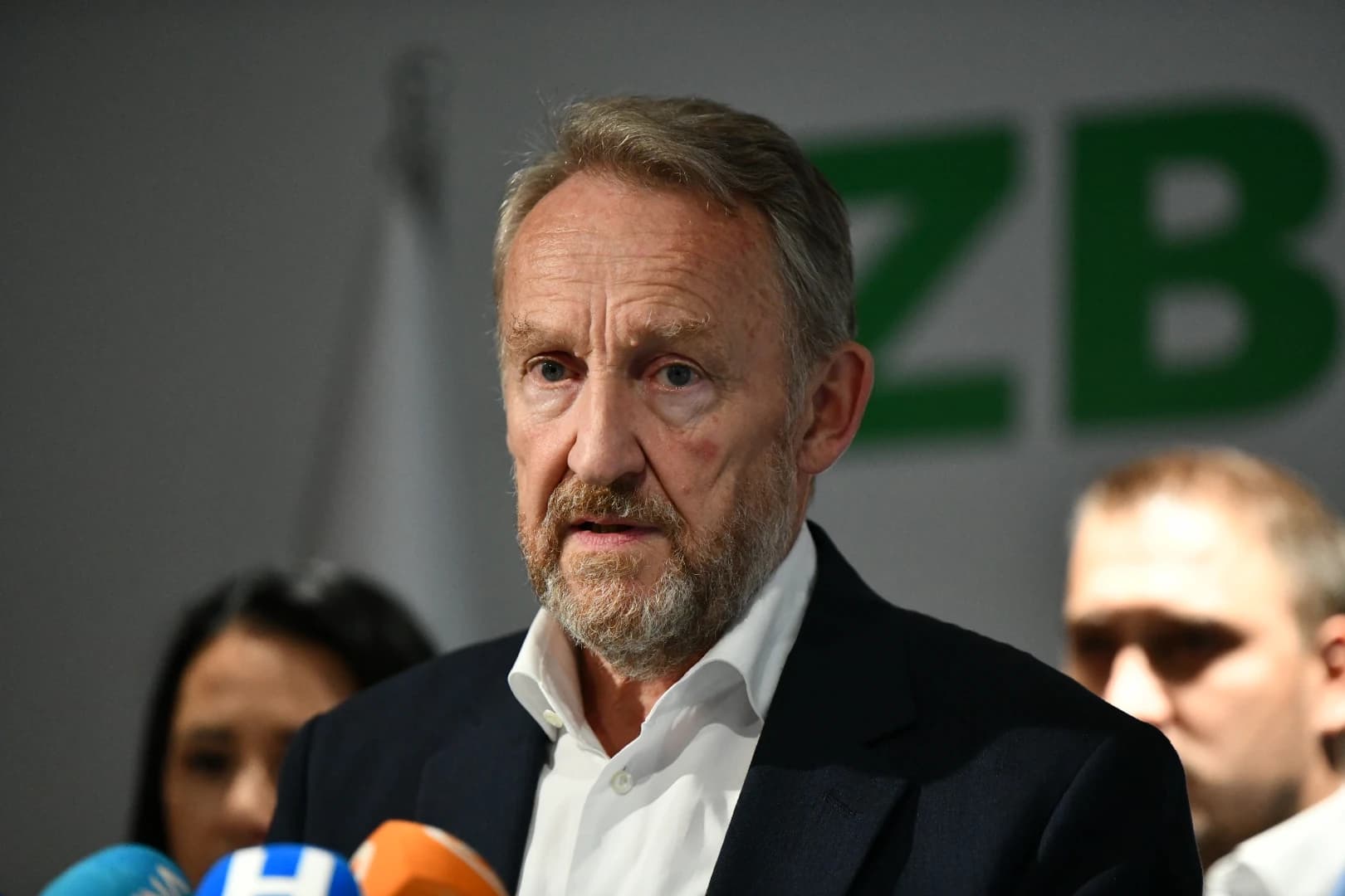 Bakir Izetbegović: Dodik ne treba biti predsjednik SNSD-a