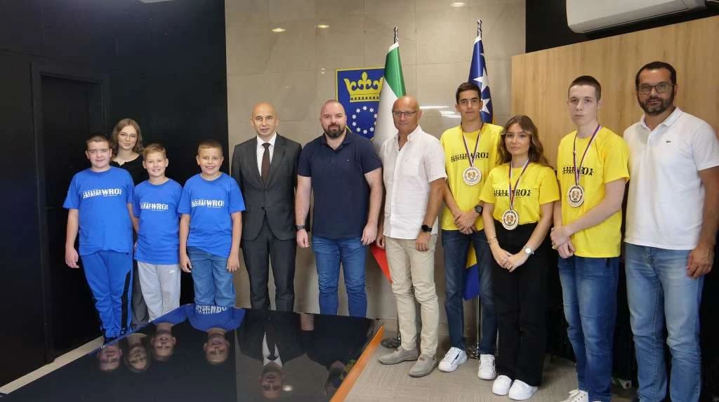 Mladi su ponos države